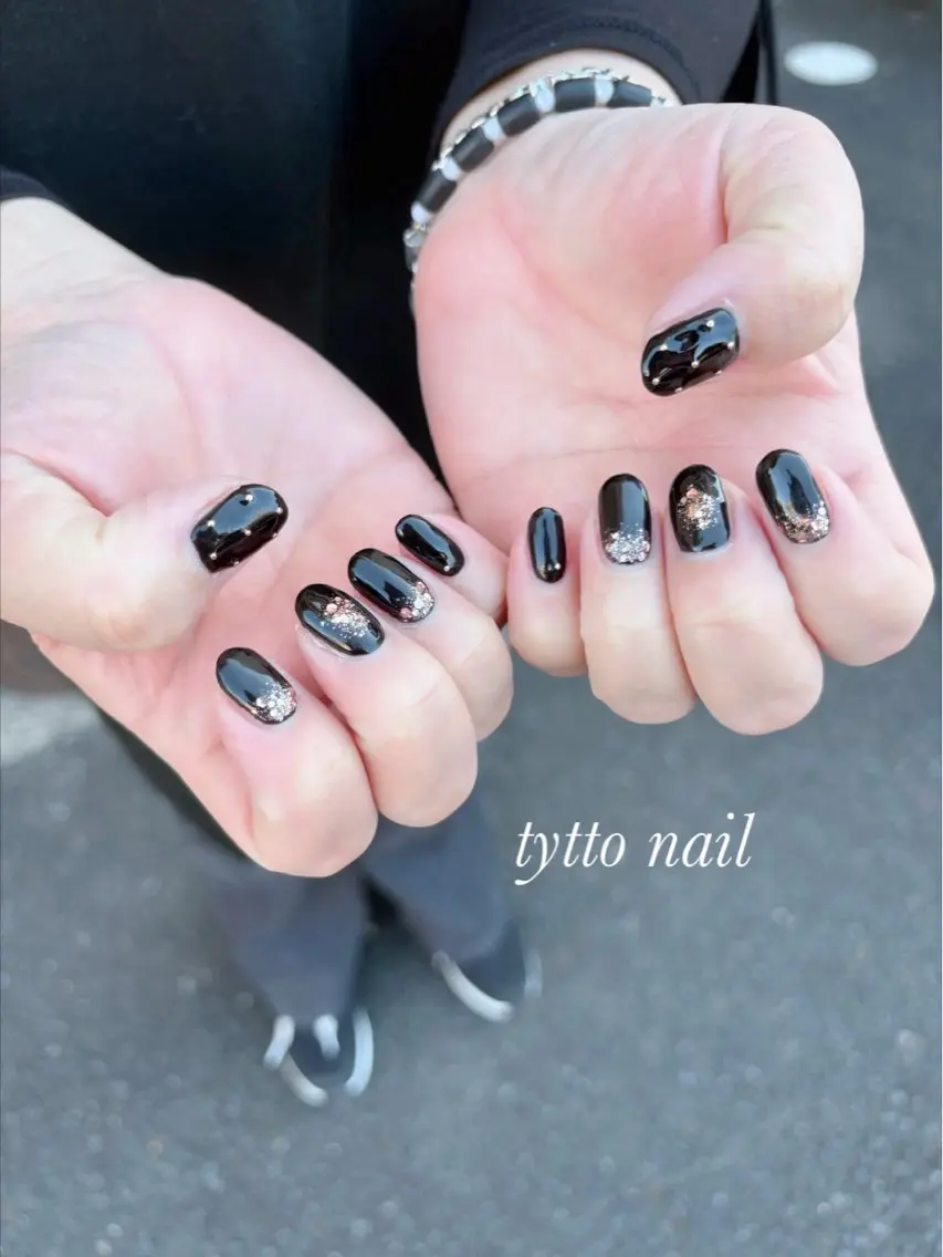 ネイル ラメ(グリッター) ワンカラーネイル シンプルネイル 冬ネイル tytto nail ❤︎eriのネイルデザイン