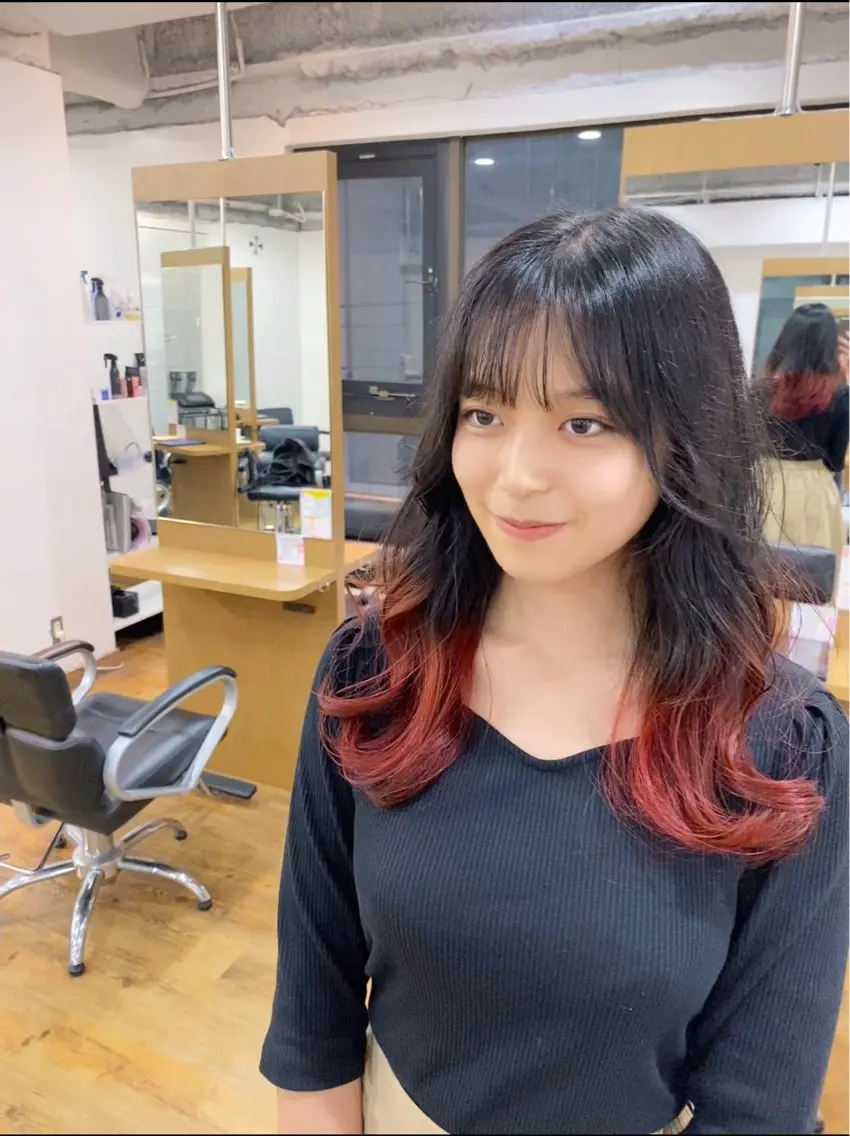 セミロング カラー グラデーションカラー 韓国ヘア🇰🇷 スズキのヘアスタイル