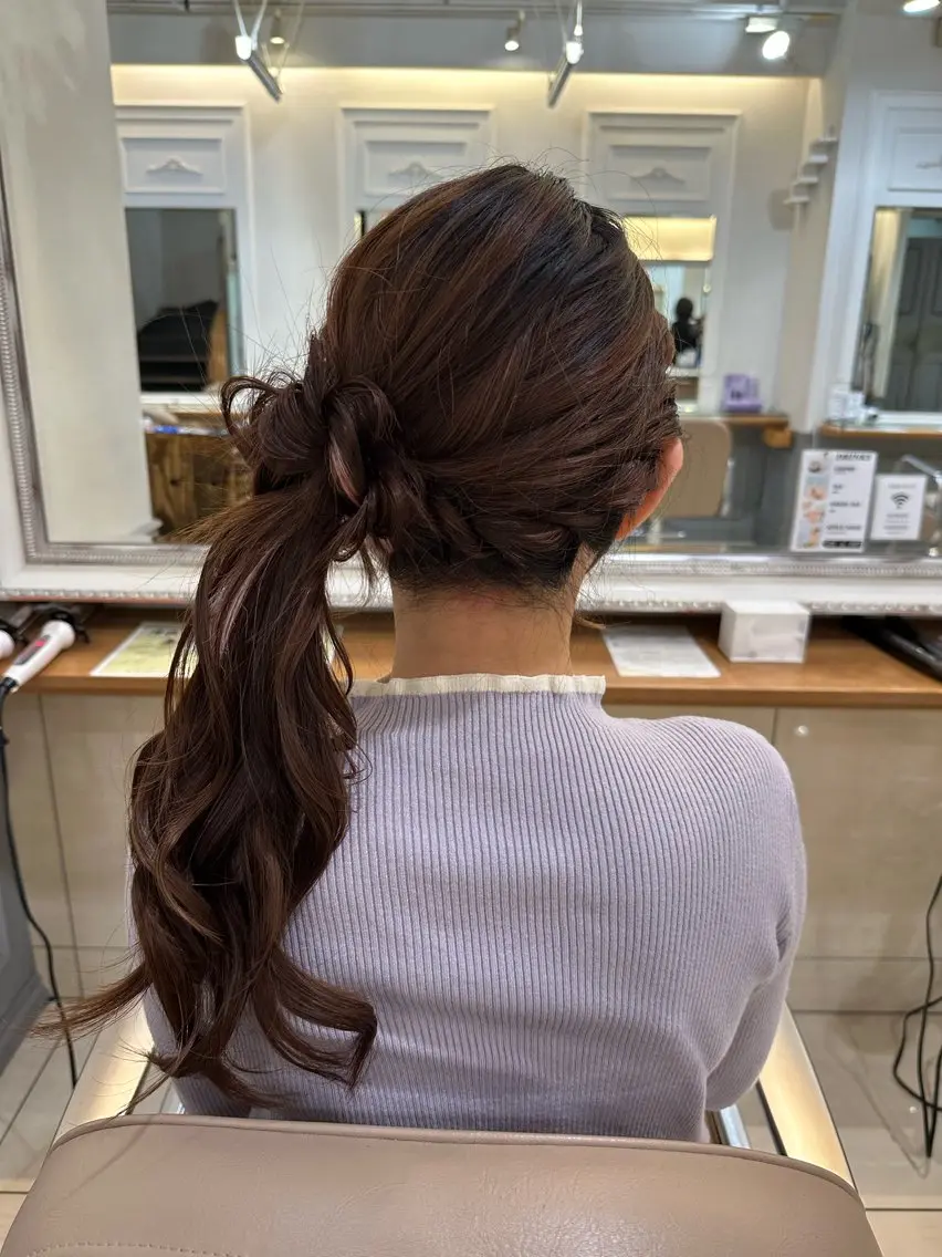 ロング ヘアアレンジ 横浜⭐️ブリーチ モデル💫あみ💫のヘアスタイル