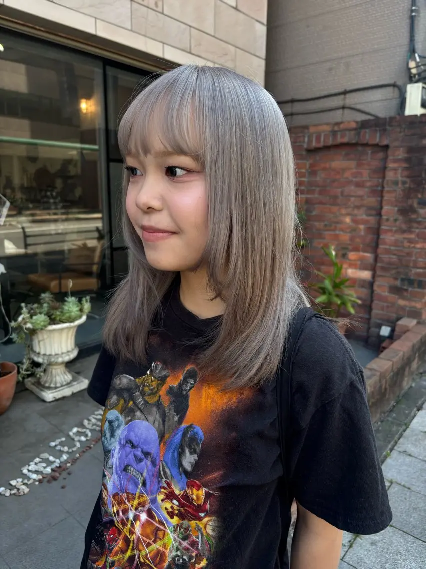 セミロング 大人可愛い🧸 艶髪✨かおるのヘアスタイル