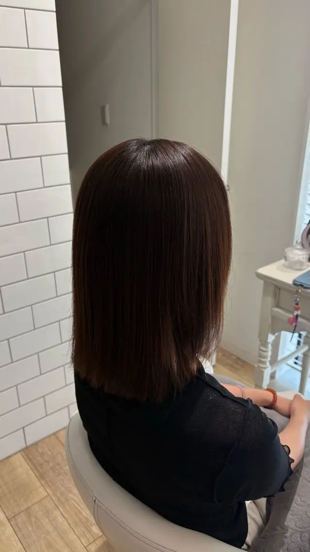 ミディアム カット 縮毛矯正 似合わせ 顔周りYUUGAのヘアスタイル