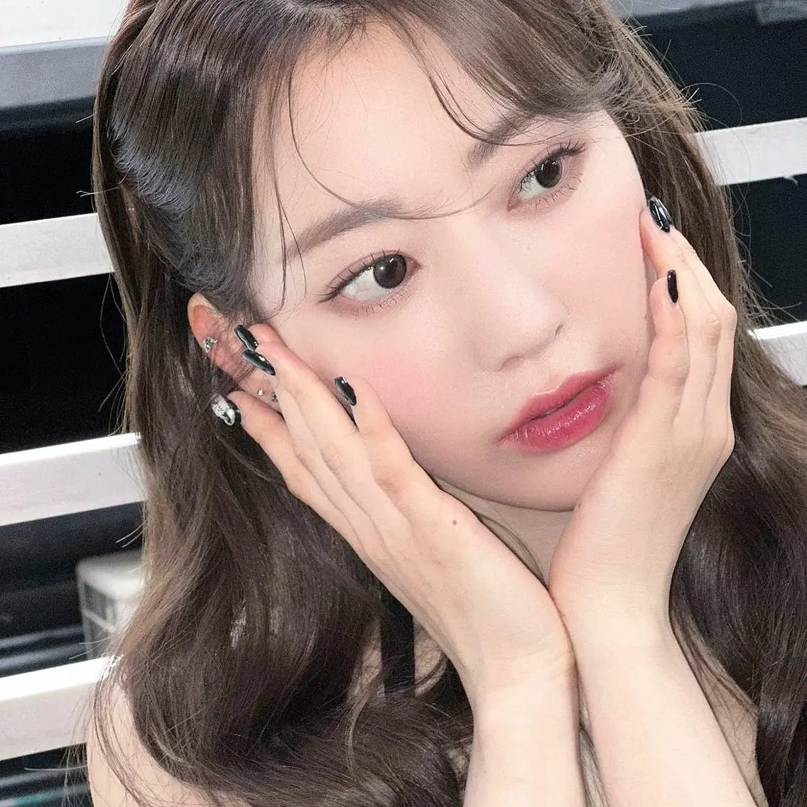 カラー ⛓ワンホンレイヤー 🥀🖤/あいりのヘアスタイル