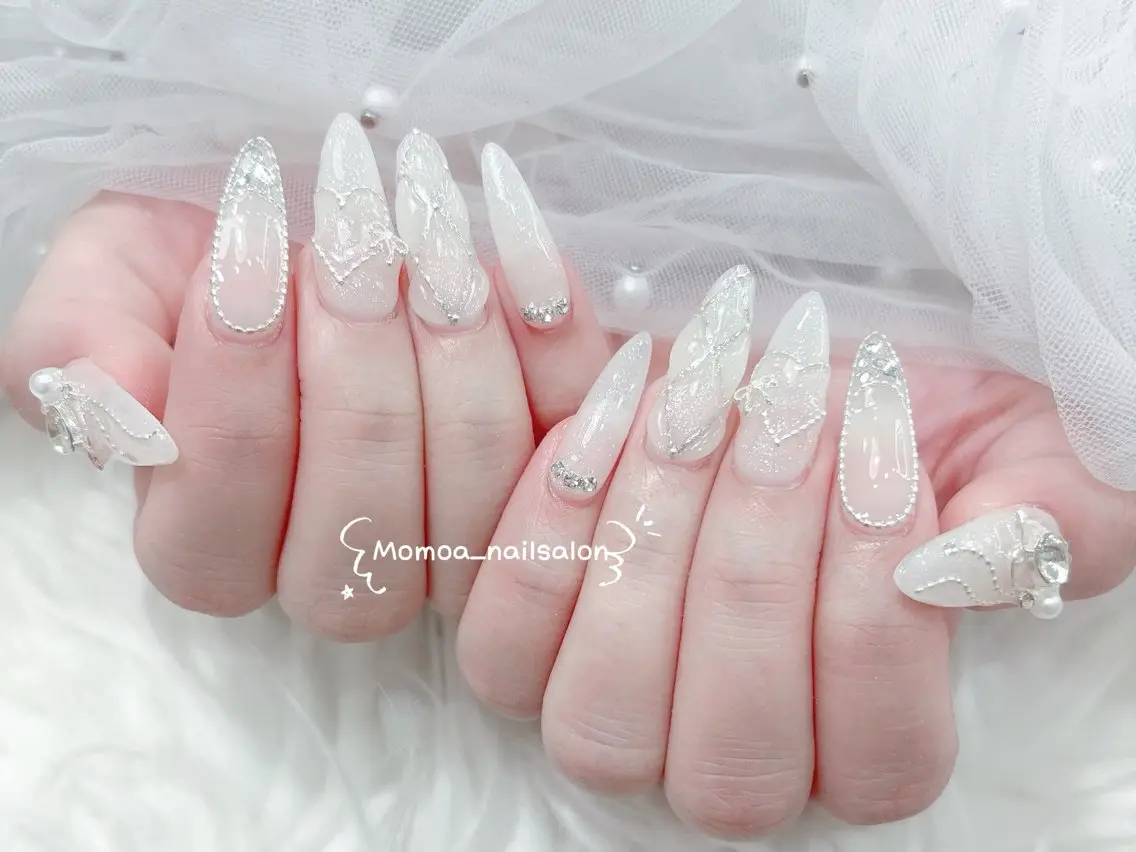 ネイル 成人式 ロングネイル マグネットネイル 大理石ネイル(マーブル) リボン ハンドネイル MoMoA Nail ネイル長さ出し専門店のネイルデザイン