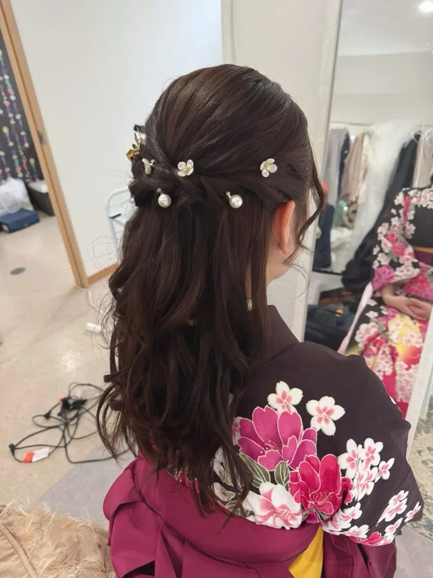 ロング 卒業式のヘアスタイル 着付け Hairmake Floraのヘアスタイル