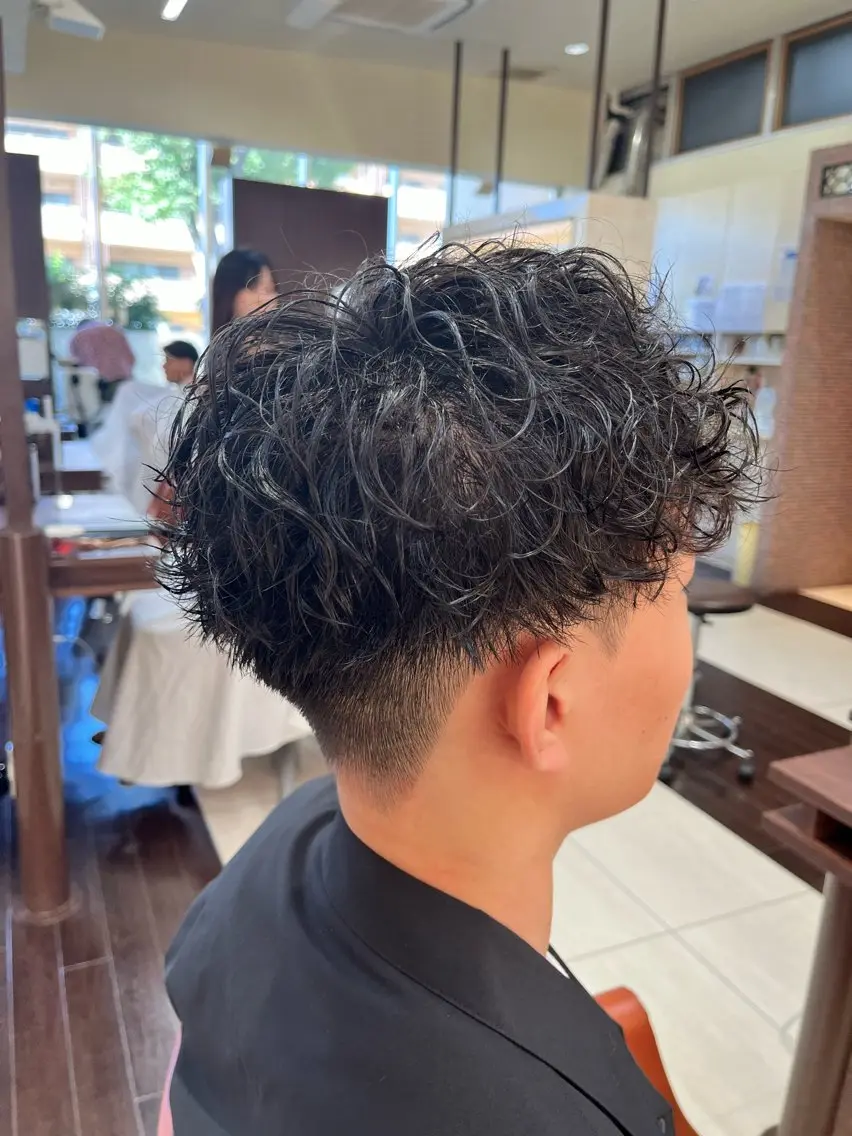 ショート パーマ メンズ マッシュ メンズパーマ スパイラルパーマ 🧊メンズ特化🧊 高木航希のヘアスタイル