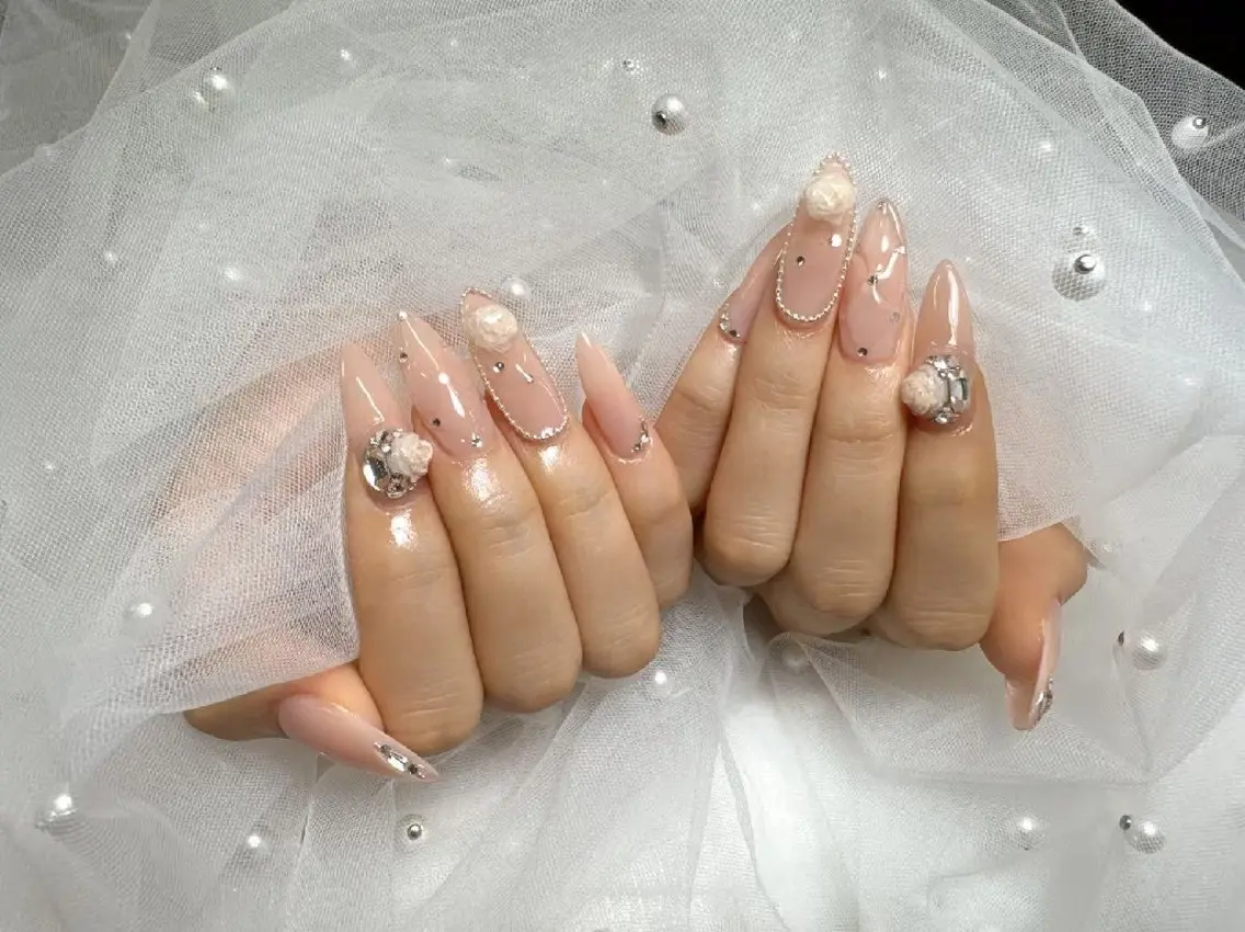 ネイル ENsalon AKIRAのネイルデザイン