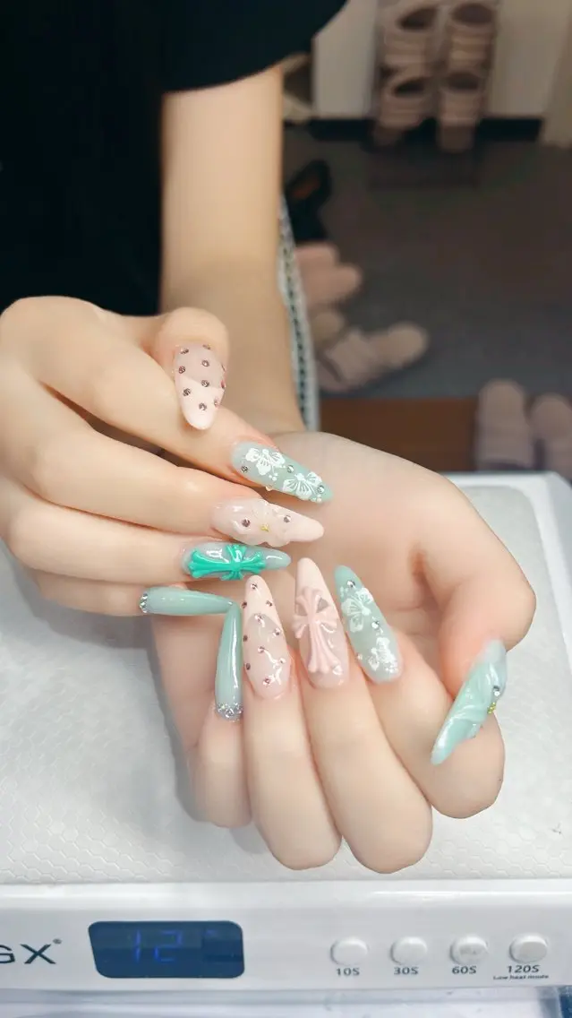 ネイル IVY NAIL SALON｜富山のネイルデザイン