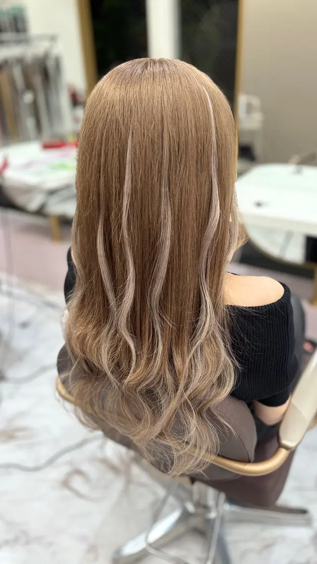 ロング 心斎橋/プルエクステ ハイトーン/カットのヘアスタイル