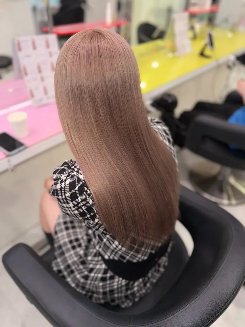 セミロング カラー ヘアカラー トリートメント ヘアセット 🫧モテる💗ダメー ジレスハイトーン🫧のヘアスタイル
