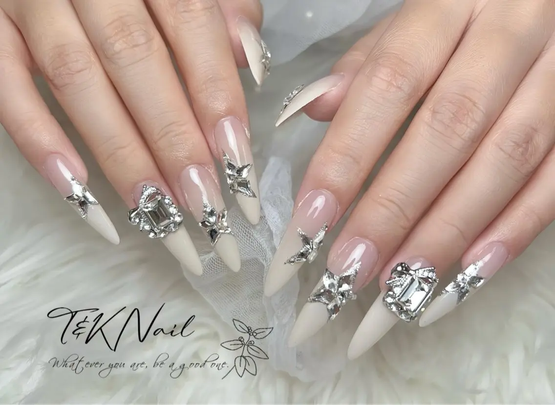 ネイル ༺༒T&K nail ༒༻のネイルデザイン