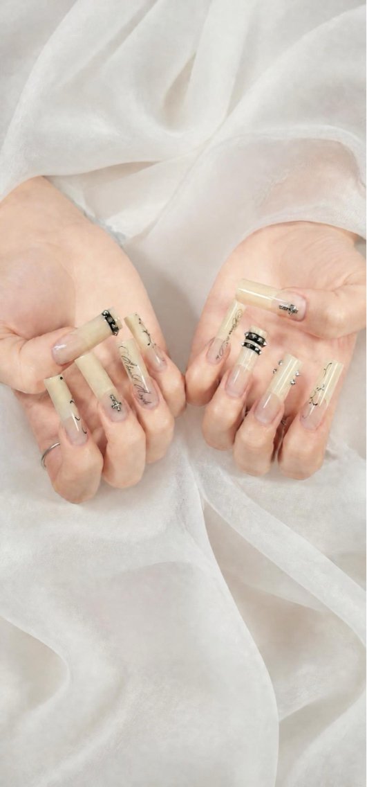 ロング ロング ハンドネイル ハンドケア CHIBI NAIL SALON 船橋のネイルデザイン