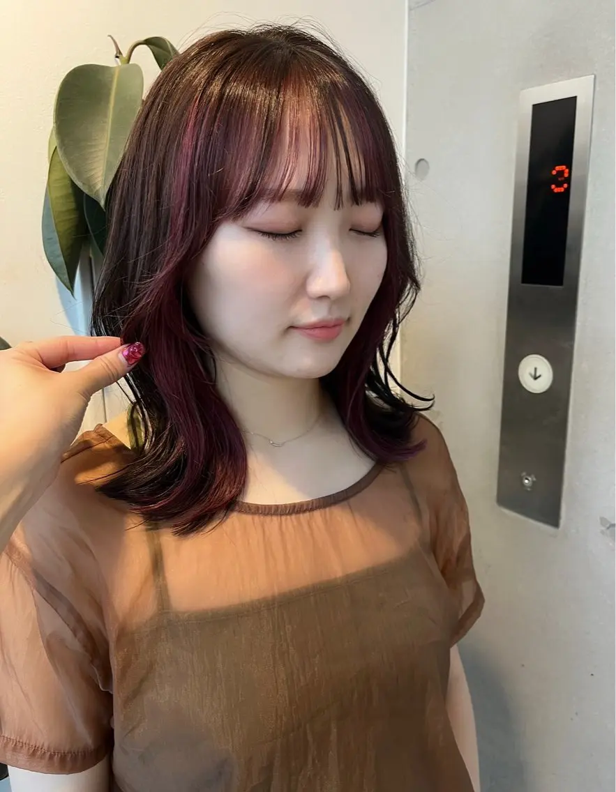 ミディアム カラー パーマ カット ヘアカラー トリートメント 透明感/オリーブ/ グレージュ/YUKAのヘアスタイル