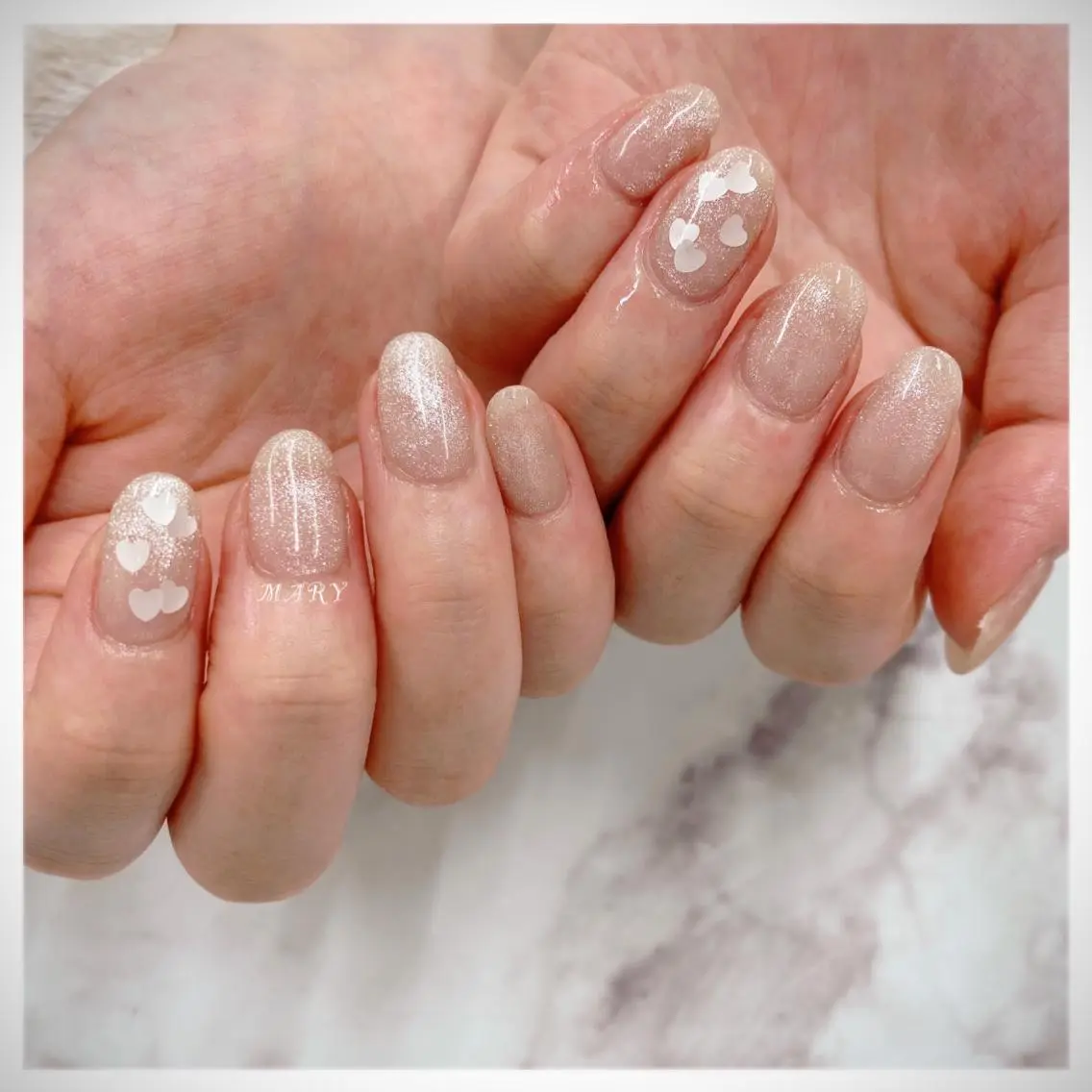 ネイル ハート ホログラムネイル マグネットネイル ニュアンスネイル ワンカラーネイル ハンドネイル Mary nail .narumiのネイルデザイン