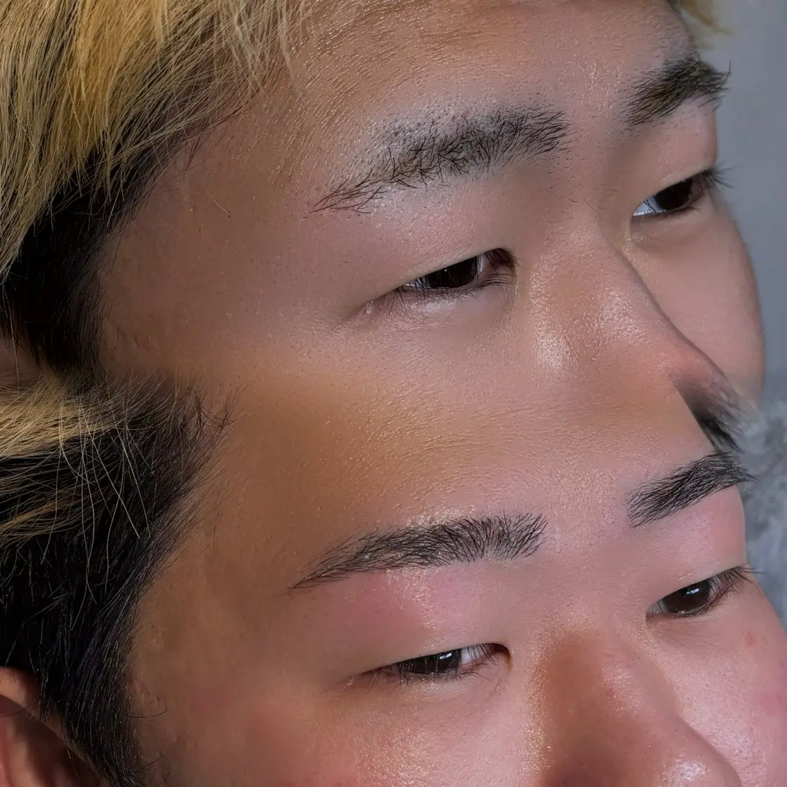 🎀メンズ眉スタイリング(眉毛ワックス)の写真
