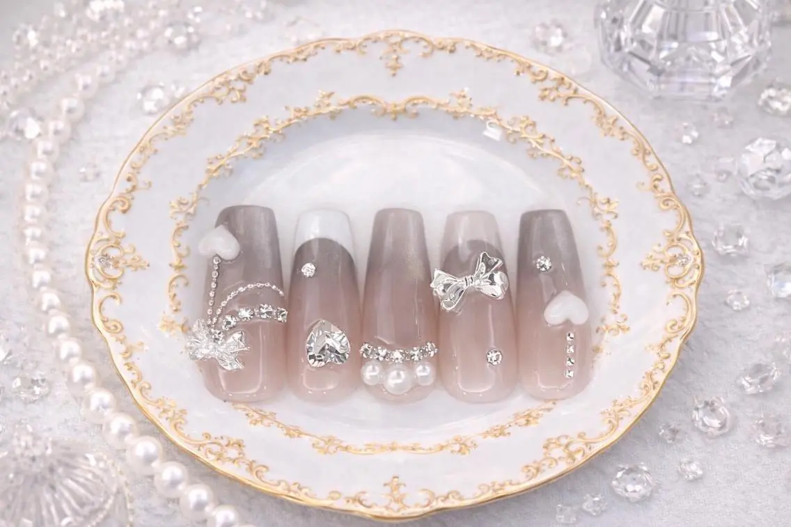 ネイル ❤️💛REBEST 京橋　nailのネイルデザイン