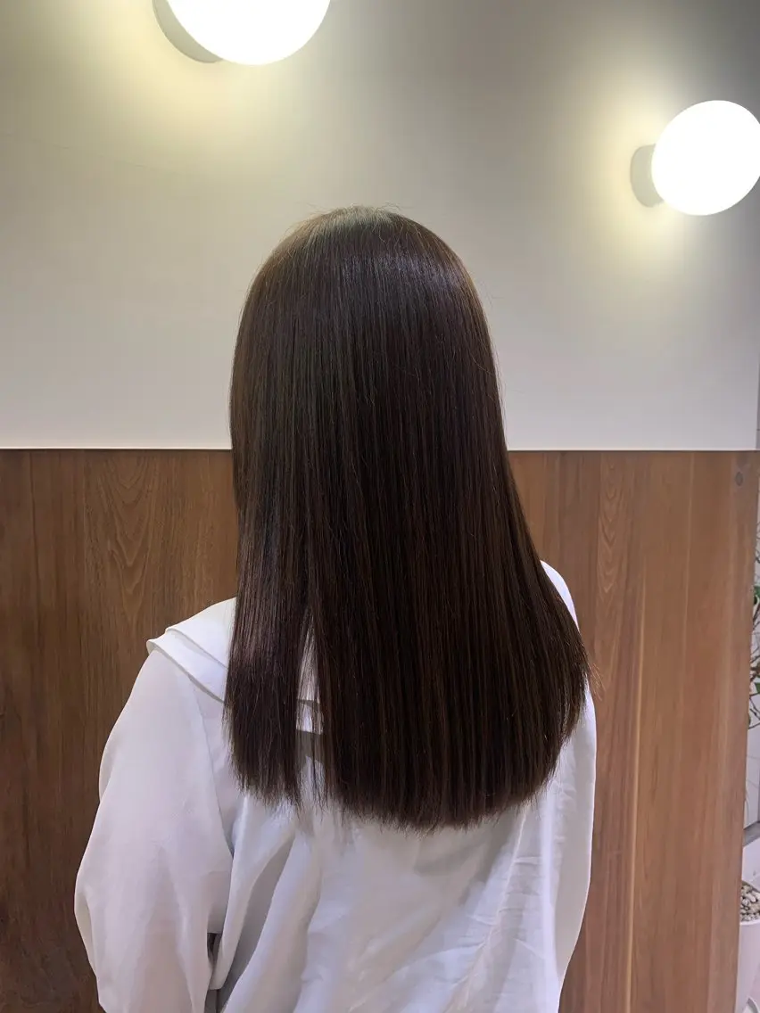 セミロング カラー アッシュ ヘアカラー 🫧 みゆ🫧のヘアスタイル
