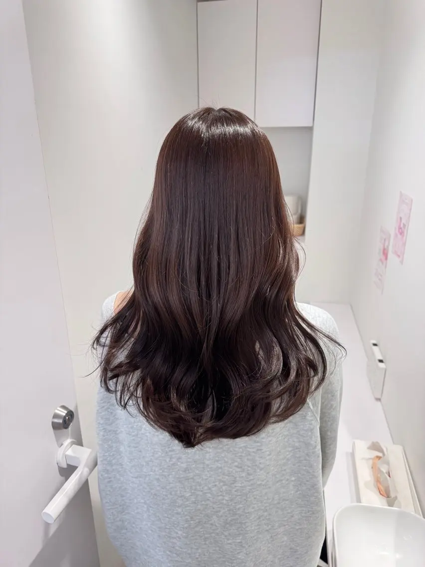 ロング カット ヘアカラー トリートメント 透明感カラー🫧⌇ AO🫐🩵のヘアスタイル