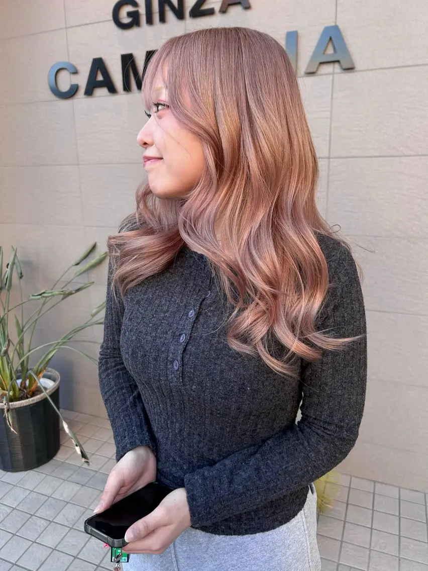 ロング カラー ベージュカラー ピンクカラー ピンクベージュ ヘアカラー ナカジマ ナナのヘアスタイル