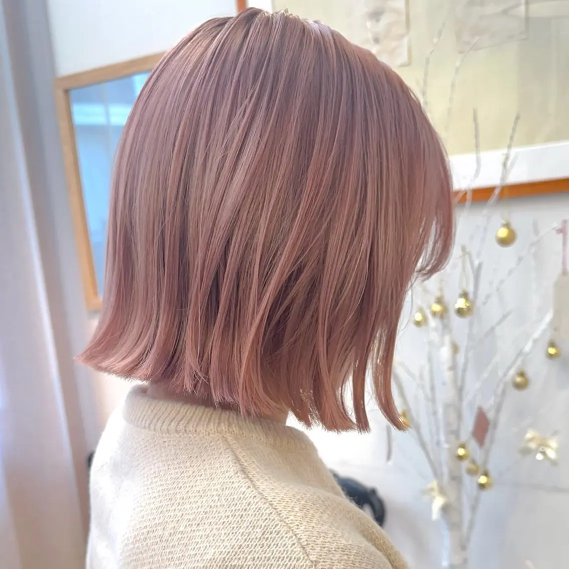 カラー ボブ ハイトーン／暖色 👩🏼HONOKAのヘアスタイル