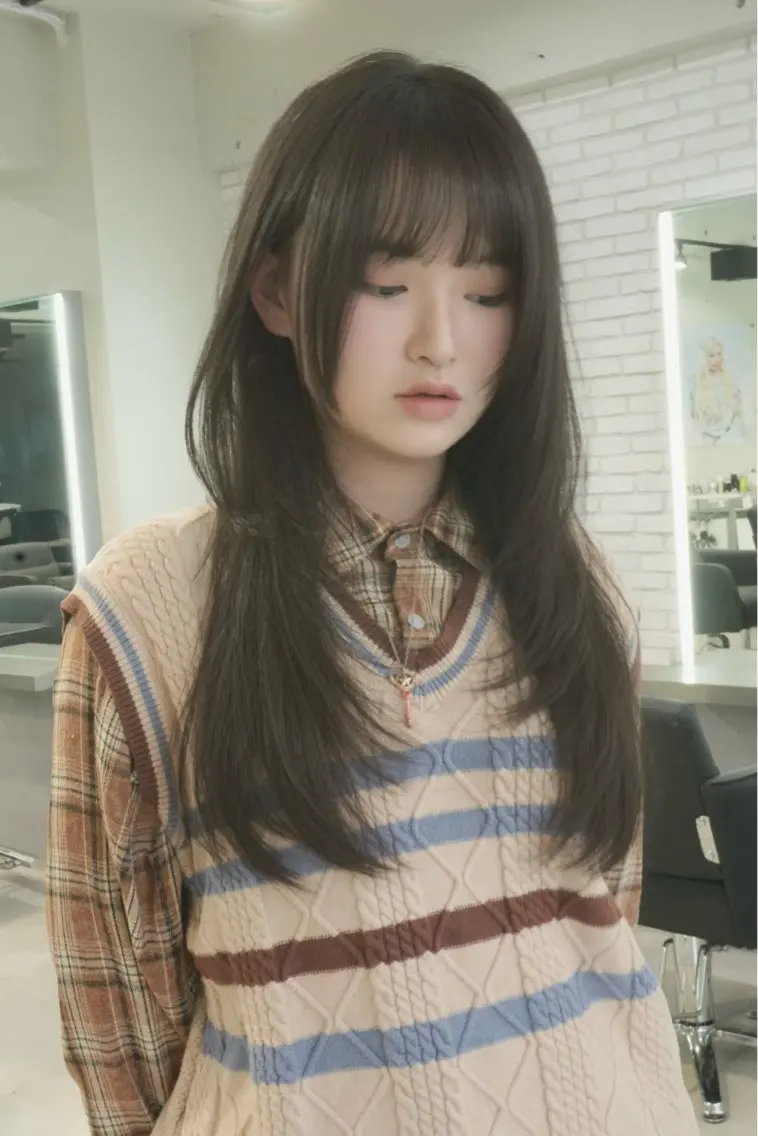 ロング カラー アッシュ アッシュブラウン ブラウンカラー ハッシュカット レイヤーカット カット ヘアカラー Airi 韓国y2k ハイレイヤーのヘアスタイル