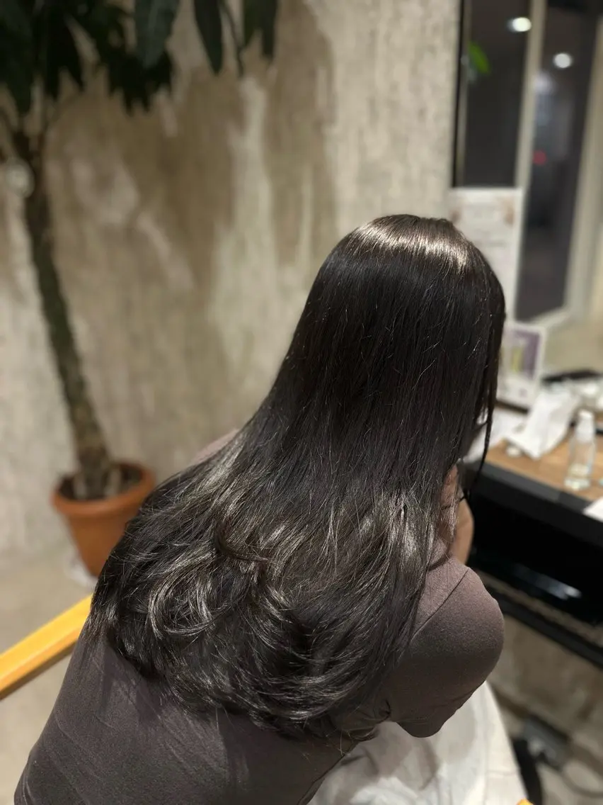 カラー EMI CLAIR timのヘアスタイル