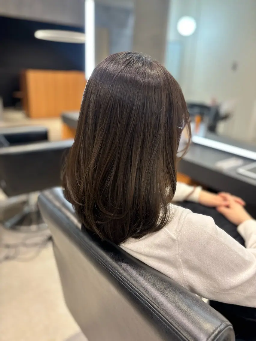 ミディアム カラー 透明感カラー オリーブカラー レイヤーカット RABU /髪質改善 伏見/ヘアケアサロンのヘアスタイル