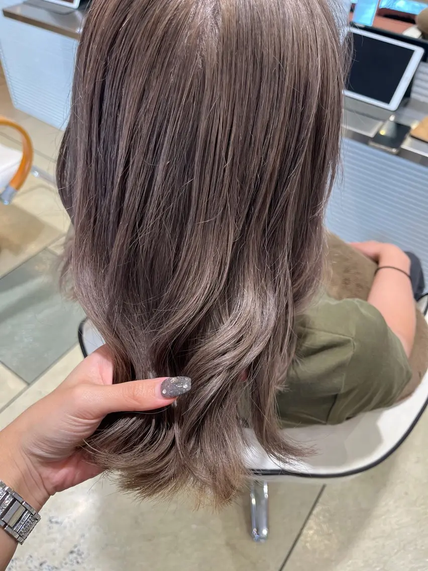 カラー 淡色┊︎ナチュラル 🧁奈那美🧁*.゜のヘアスタイル