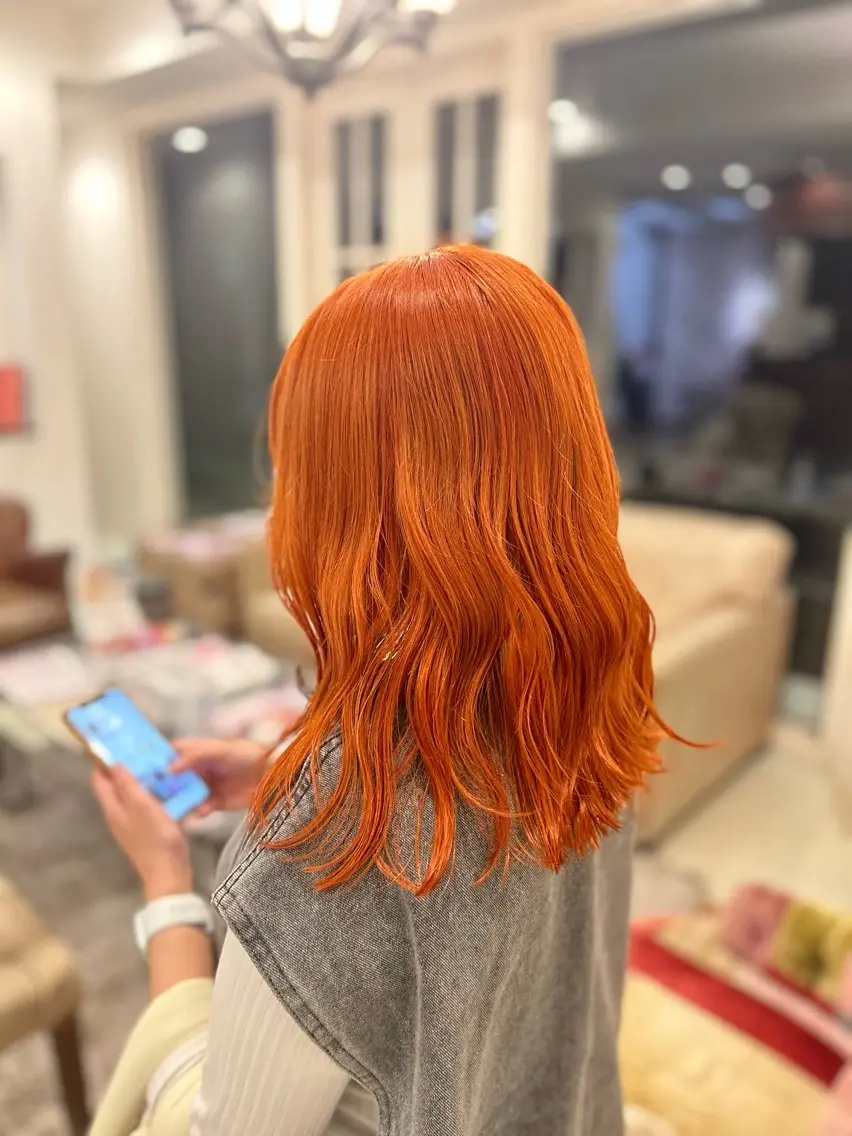 セミロング カラー オレンジ Louvre Sty list/ERIKAのヘアスタイル