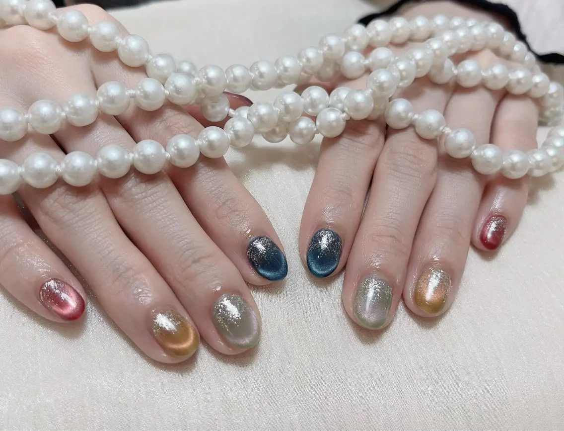ネイル ラメ(グリッター) マグネットネイル 持ち込み ハンドネイル MoonNail ユリ🌸のネイルデザイン