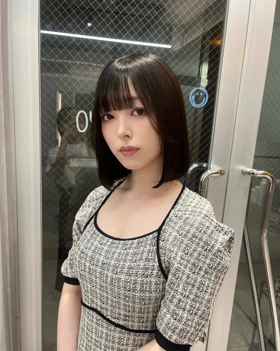 ミディアム カラー カット ヘアカラー トリートメント 縮毛矯正ボブ&顔まわ レイヤー♡TOMOEのヘアスタイル