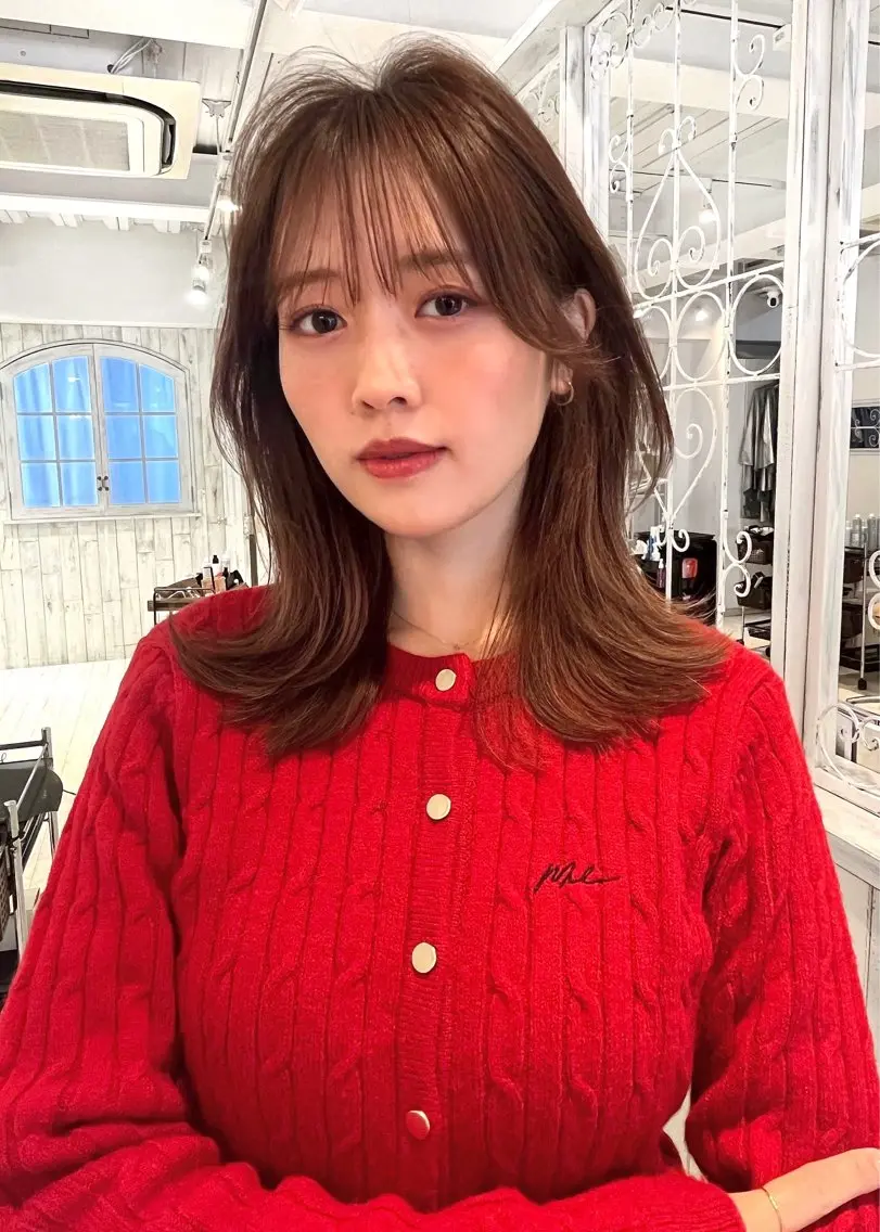 セミロング カラー ベージュカラー ブラウンカラー ブラウンベージュ くびれヘア 顔まわりレイヤー カット ヘアカラー トリートメント 【韓国ヘア×透明感 カラー】笹谷 莉未のヘアスタイル