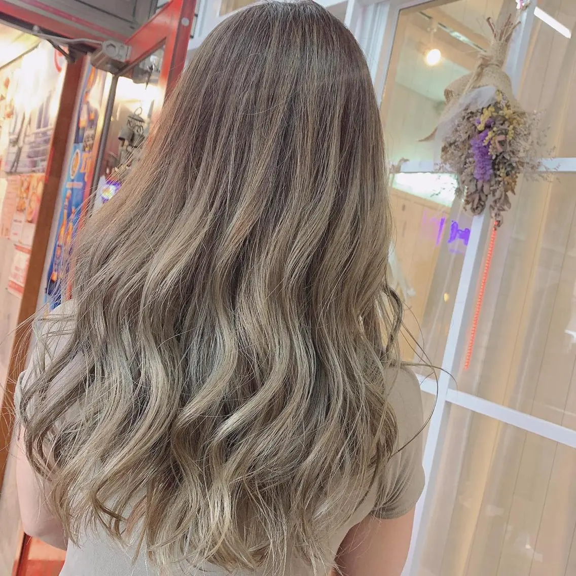 ロング レイヤーカット 緑川 瑞穂のヘアスタイル