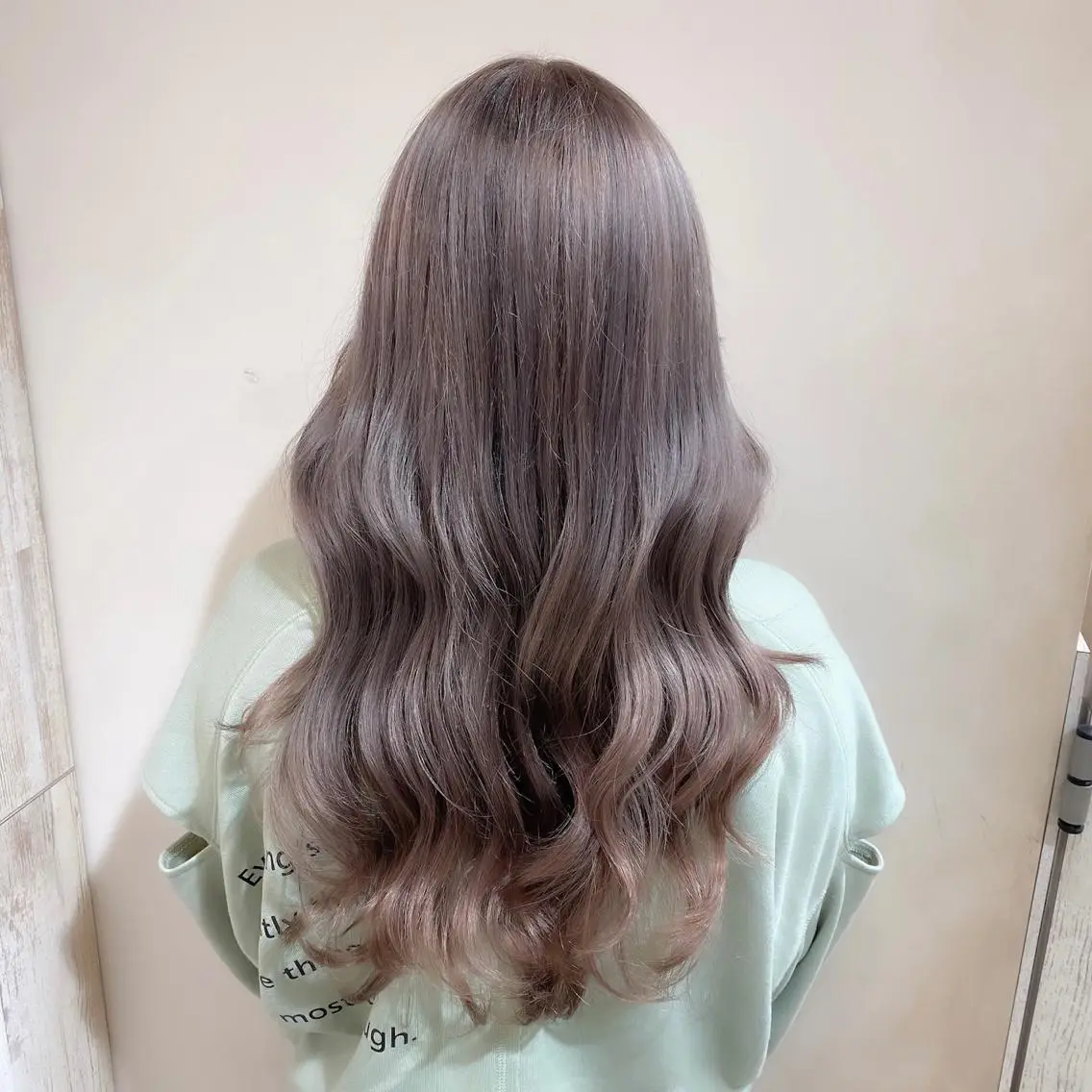 ロング カラー カット ヘアカラー トリートメント 顔まわりカット🌟 くびれヘア/寺門遥輝のヘアスタイル