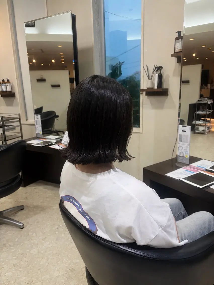ミディアム ボブ 外ハネヘア 💫透明感カラー💫 芝淵　日留菜のヘアスタイル