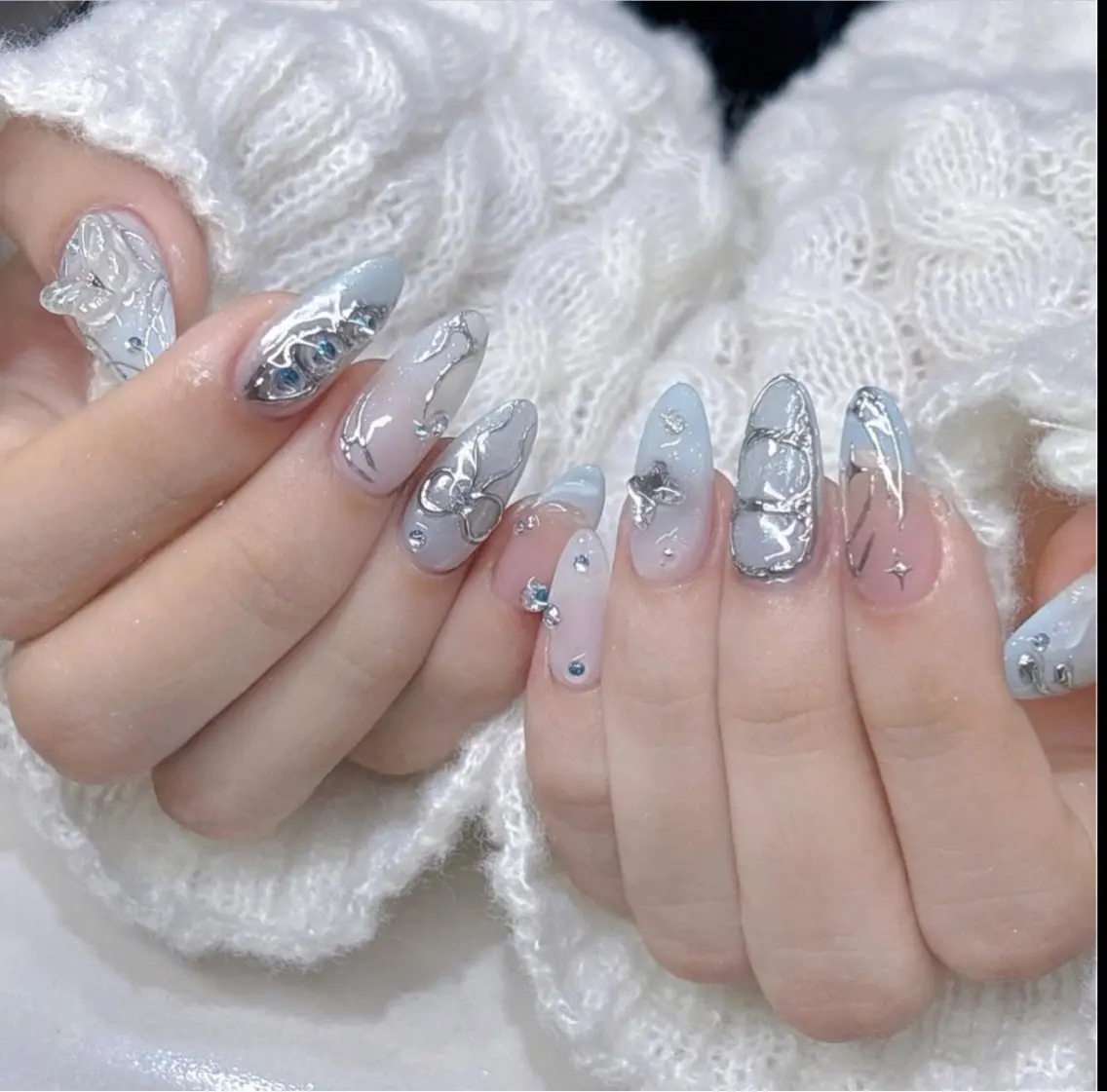 ネイル フレンチネイル キラキラネイル マグネットネイル ミラーネイル ニュアンスネイル ハンドネイル Tira Nailのネイルデザイン