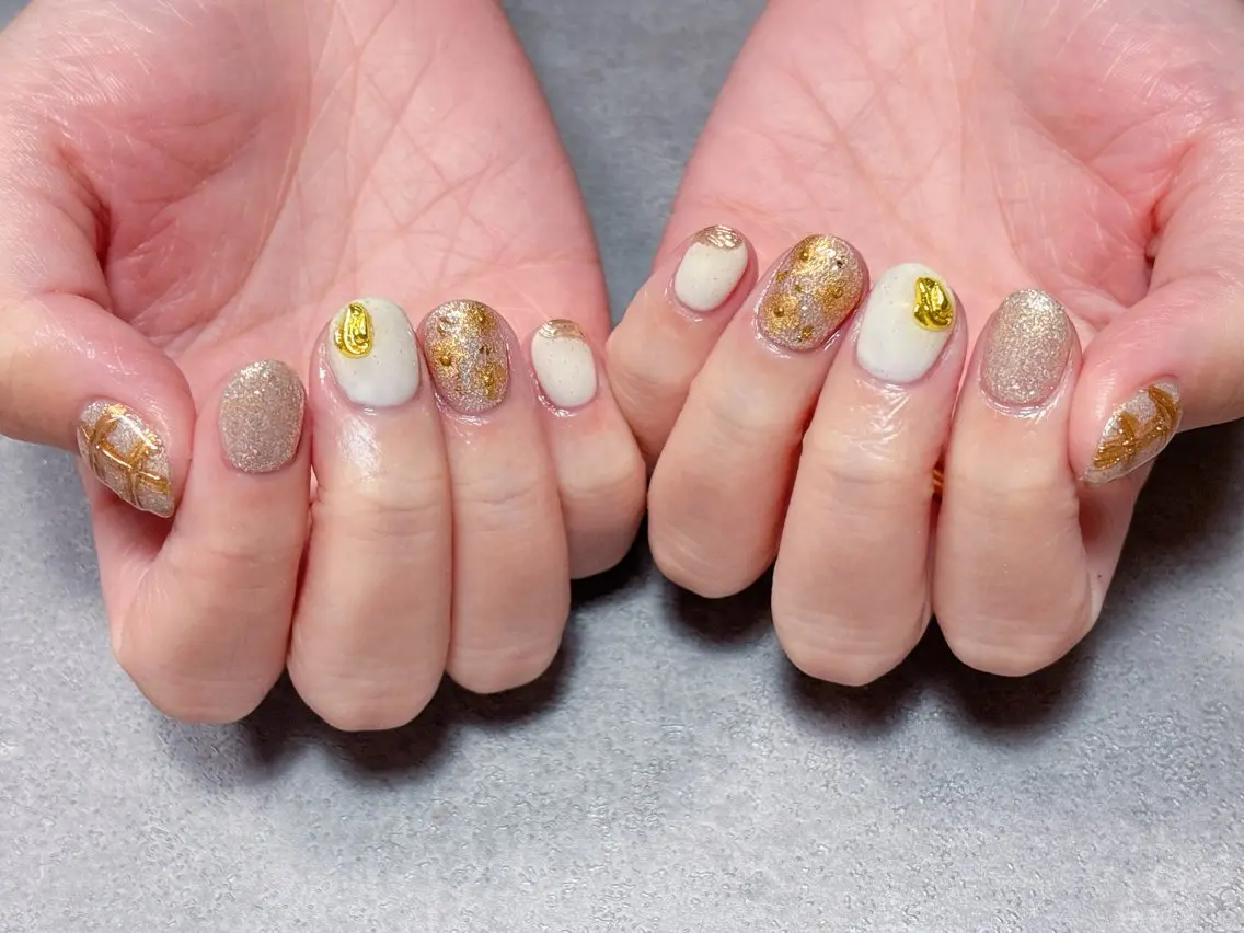 ネイル アートネイル オーロラネイル チークネイル フラッシュネイル フットネイル ハンドネイル ハンドケア 💫ゆか_ Nailartistのネイルデザイン