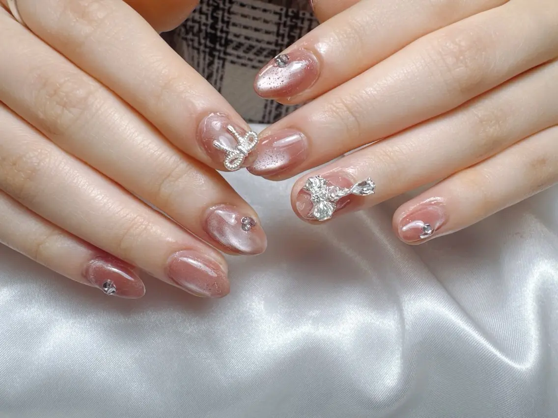 ネイル フレンチネイル グラデーション 韓国ネイル マグネットネイル ミラーネイル ハンドネイル ハンドケア Hara Nail 【持ち込みOK】のネイルデザイン