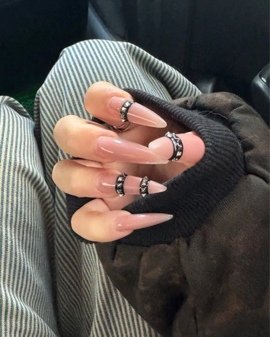 ネイル ハンドネイル HAPPI NAIL CALINのネイルデザイン