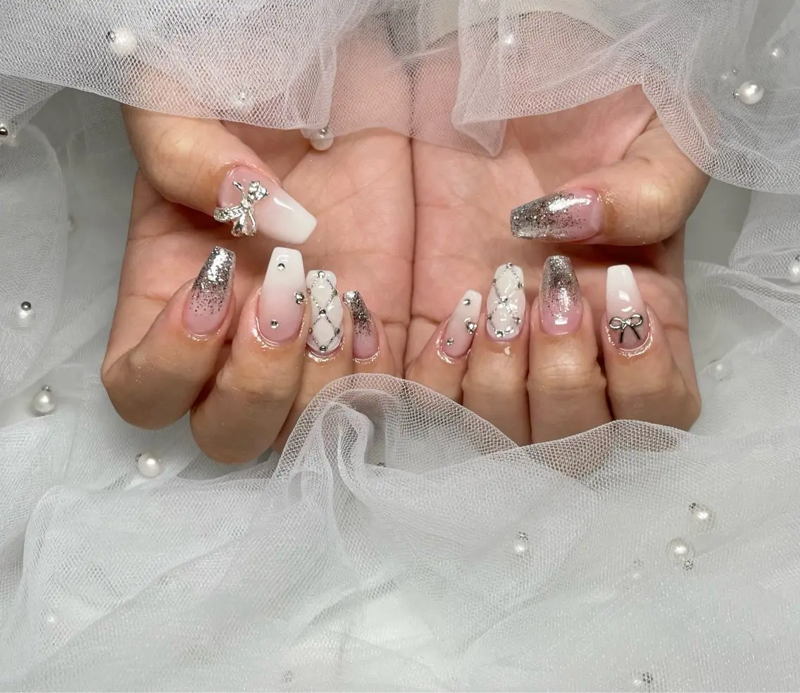 ネイル ハンドネイル 🦋 Rina🦋のネイルデザイン