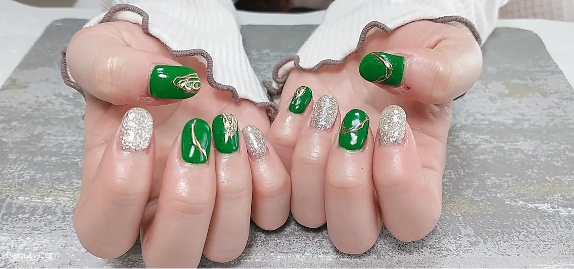 ネイル SYR nail salonのネイルデザイン