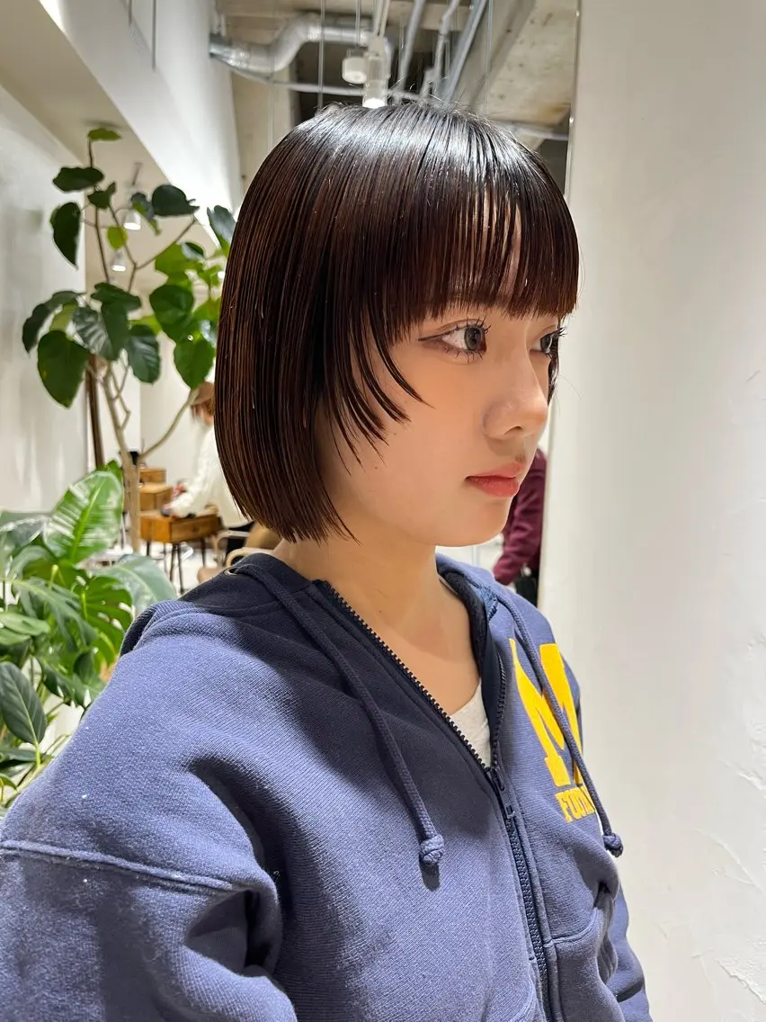 ショート カラー ブラウンカラー チョコレートブラウン 姫カット レイヤーカット カット ヘアカラー トリートメント レイヤーカット/ブラ ウンカラー/河野凜のヘアスタイル
