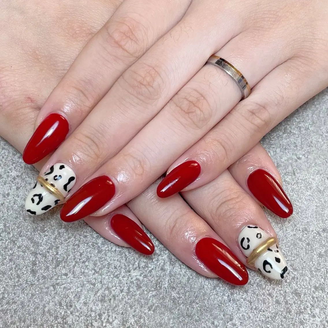 ネイル ハンドネイル nailroom DIASOMNIAのネイルデザイン