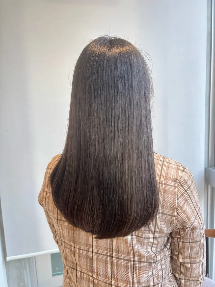 カラー ヘアカラー トリートメント 🫒🫒ブリーチなし 艶カラー🫒ヤマシロのヘアスタイル