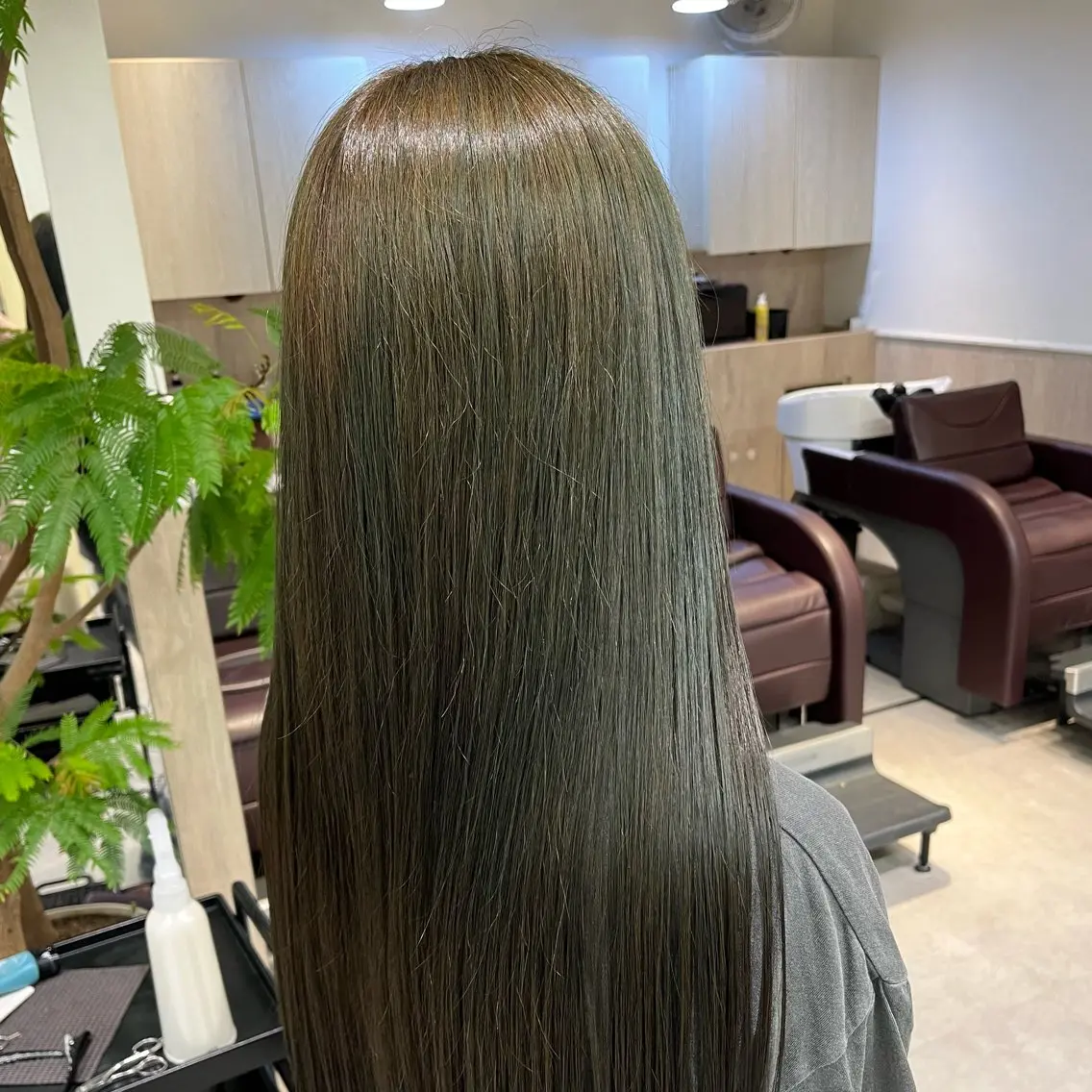 ロング omocha umiのヘアスタイル