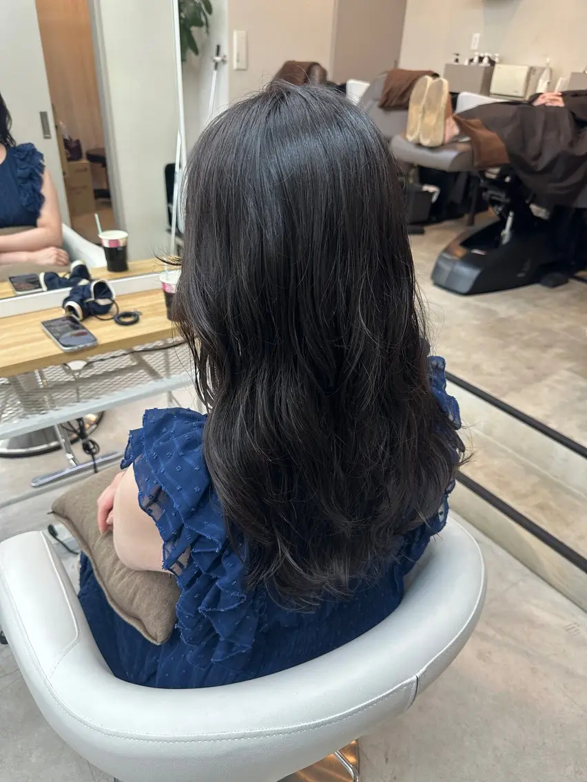 ロング カラー パーマ パーマ 丸山 心 / 艶カラーのヘアスタイル