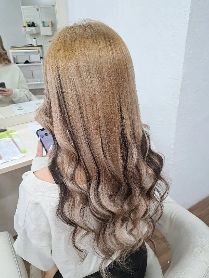セミロング カラー エクステ エクステ GLOSS心斎橋🌹 はるなのヘアスタイル