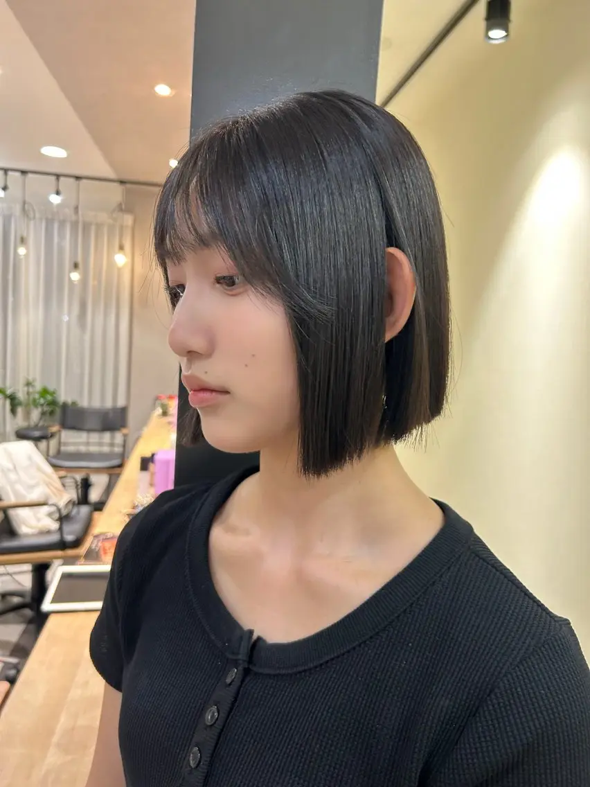 ショート パーマ 切りっぱなしボブ ボブ ストレートパーマ カット 縮毛矯正 トリートメント hubhair レイヤー/透明感のヘアスタイル
