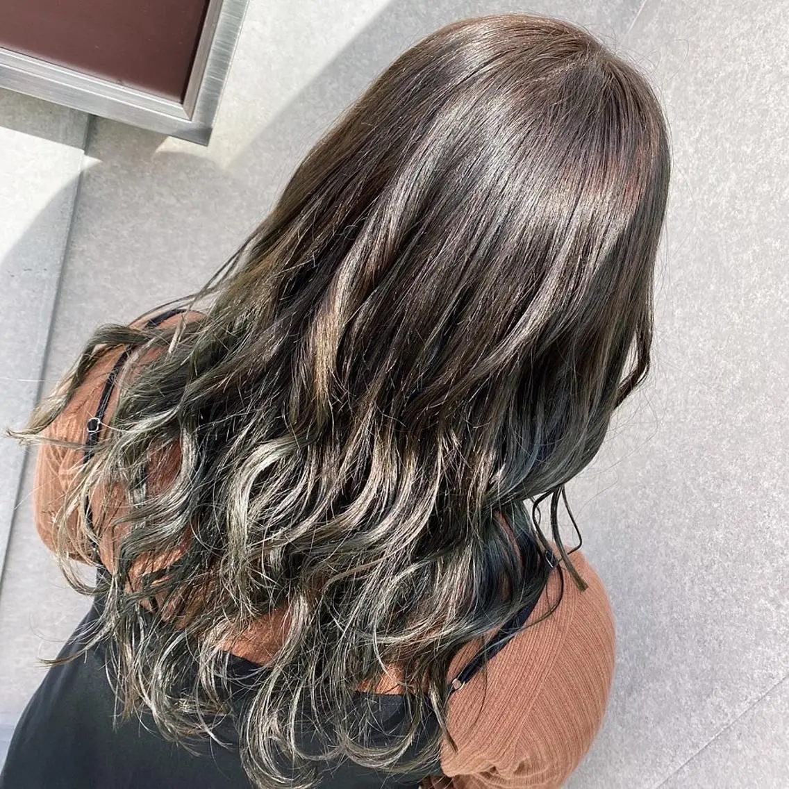 カラー グラデーションカラー くらかず あやねのヘアスタイル