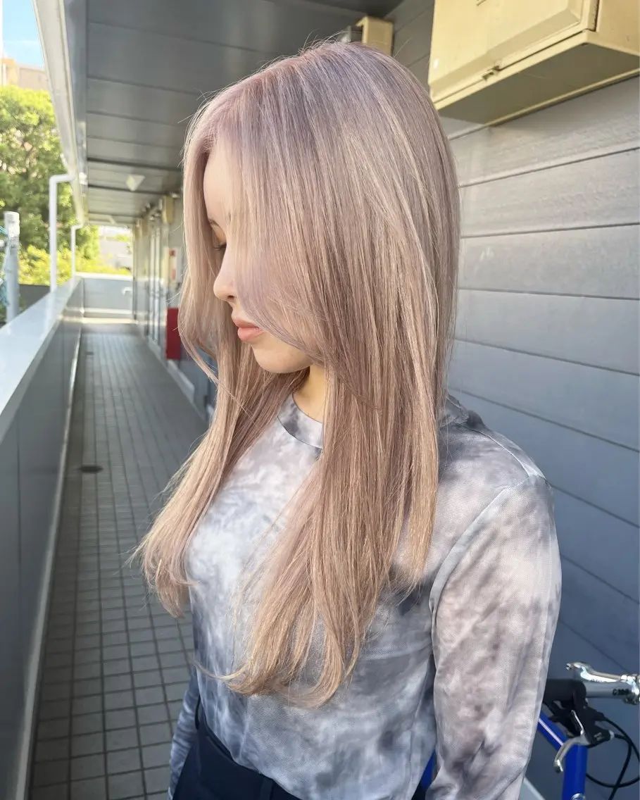 ミニモ学割✨ブリーチカラー入れ放題 ブリーチ2回までOK🙆♂️韓国風デザインカラーもおまかせください⭐︎の写真