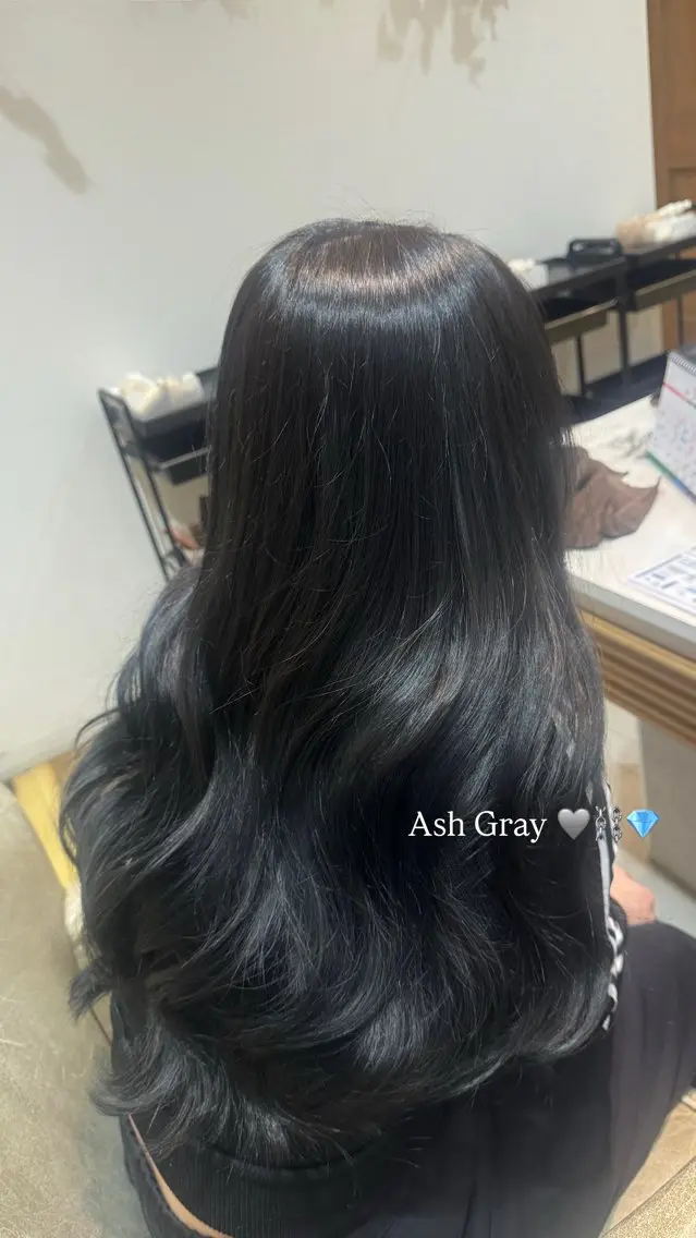 ロング カラー アッシュ アッシュグレー 透明感カラー ヘアカラー 🫧艶カラー🫧 Nanamiのヘアスタイル
